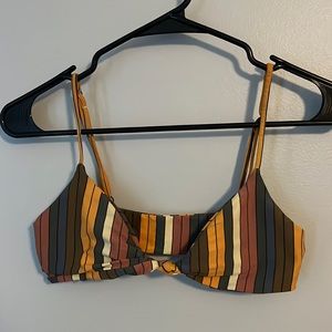 O’Neill Women’s Striped Bathing Suit Top